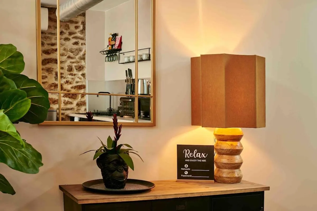 Loods Cinema - Florian Apartman Párizs
